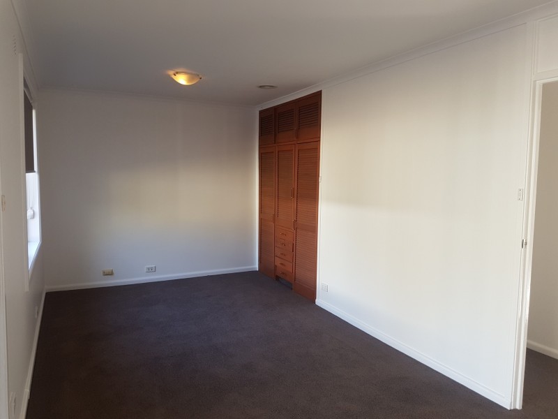 176 Captain Cook Crescent, Narrabundah ACT 2604