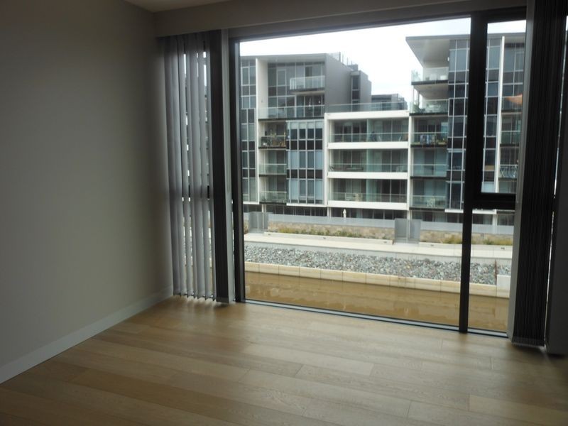 14/21 Eastlake Parade, Kingston ACT 2604