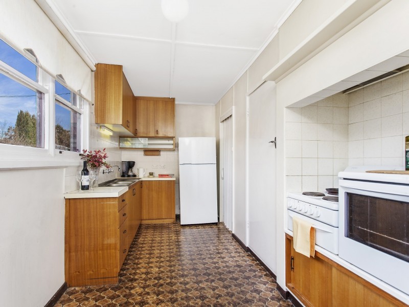 8 Rodway Street, Yarralumla ACT 2600