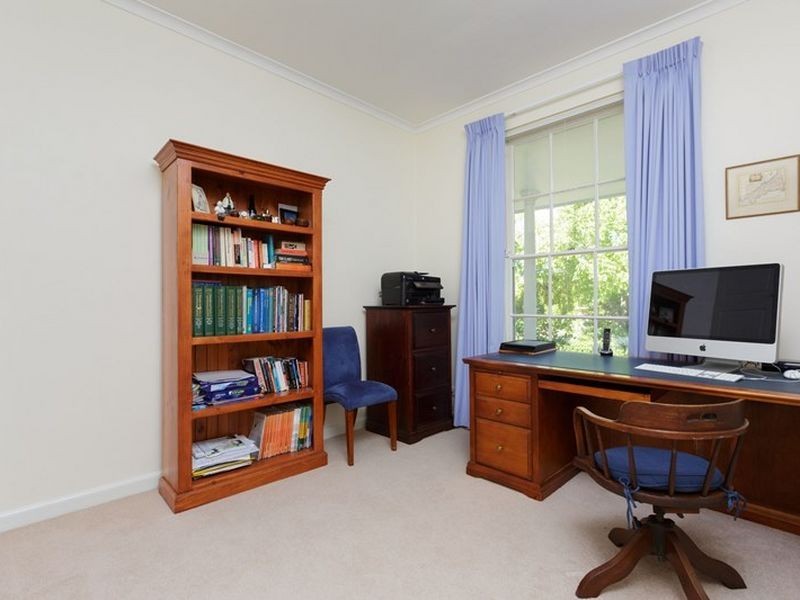 4 Penrhyn Street, Red Hill ACT 2603