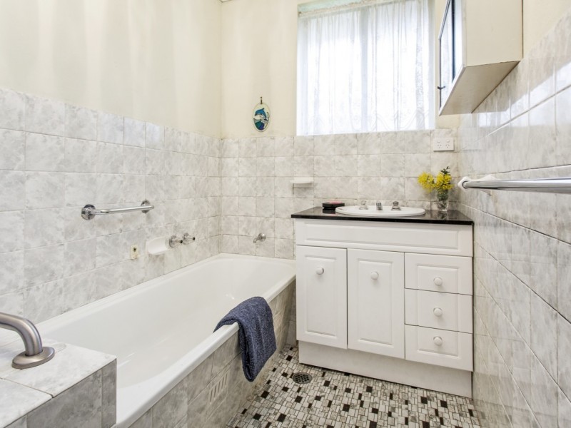 61 McCulloch Street, Curtin ACT 2605