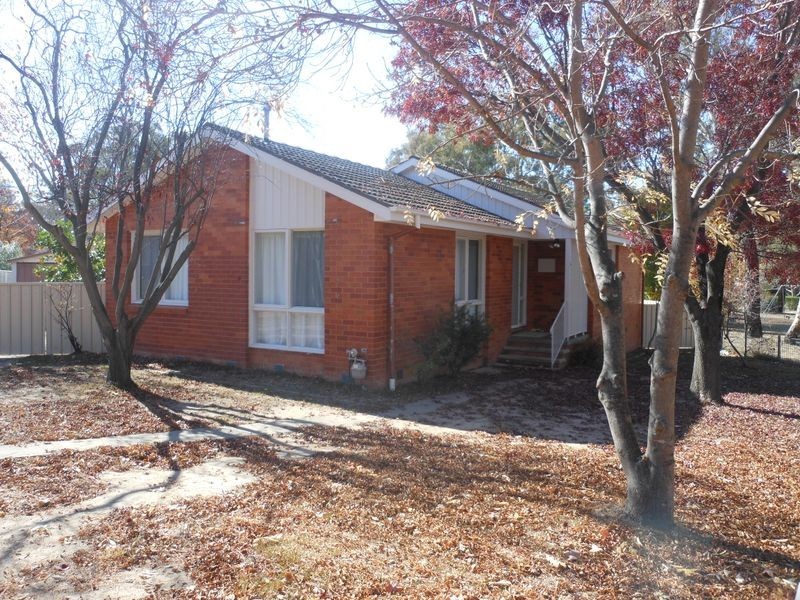 24 Longford Street, Lyons ACT 2606