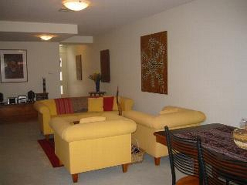 4/4 Hooker Place, Yarralumla ACT 2600