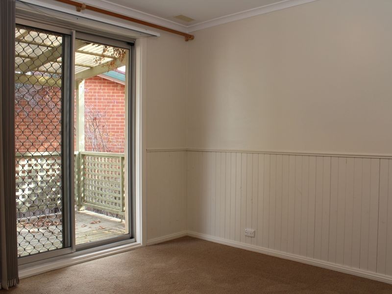 1 Buned Place, Giralang ACT 2617