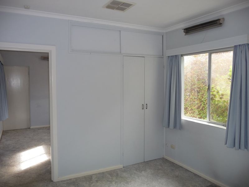 20 Strzelecki Crescent, Narrabundah ACT 2604