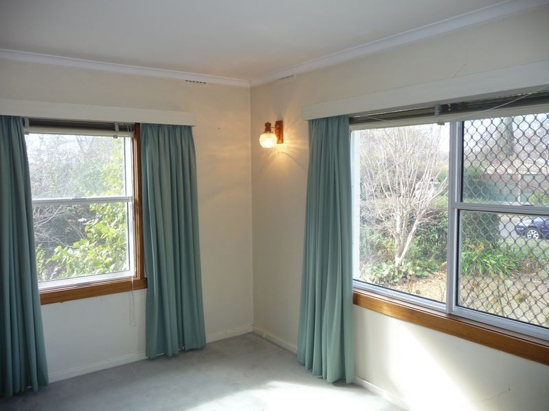 20 Strzelecki Crescent, Narrabundah ACT 2604