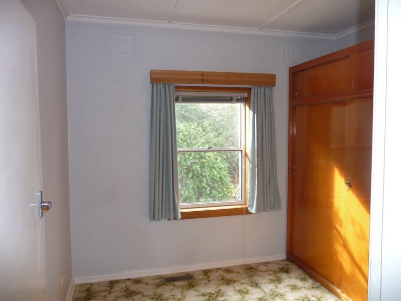 20 Strzelecki Crescent, Narrabundah ACT 2604