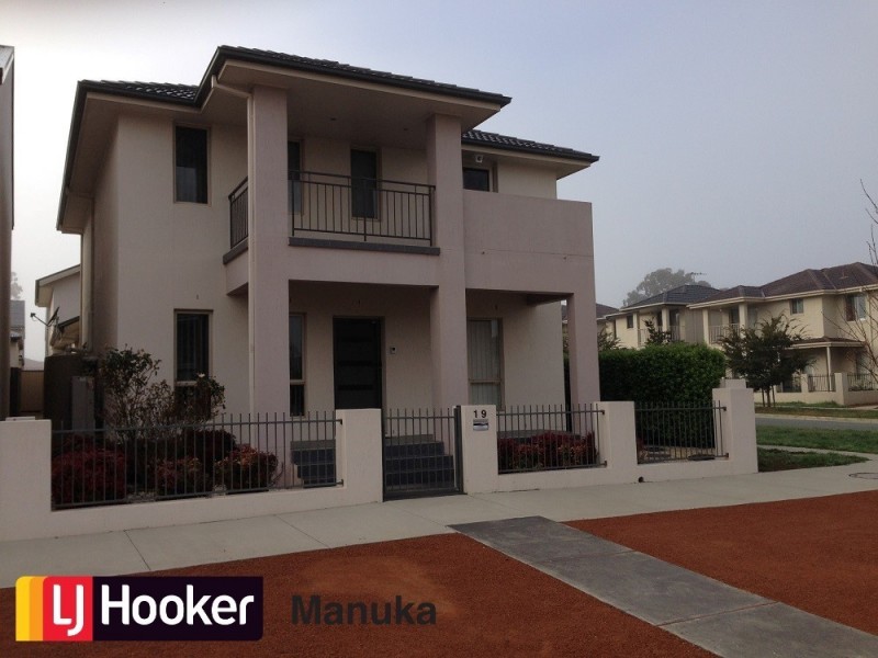 19 Devlin Street, Gungahlin ACT 2912