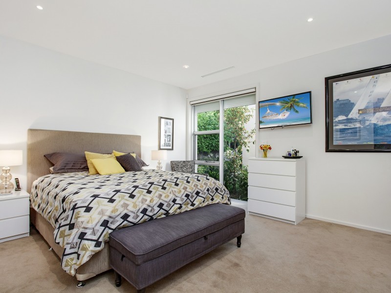 16 Hobart Avenue, Forrest ACT 2603