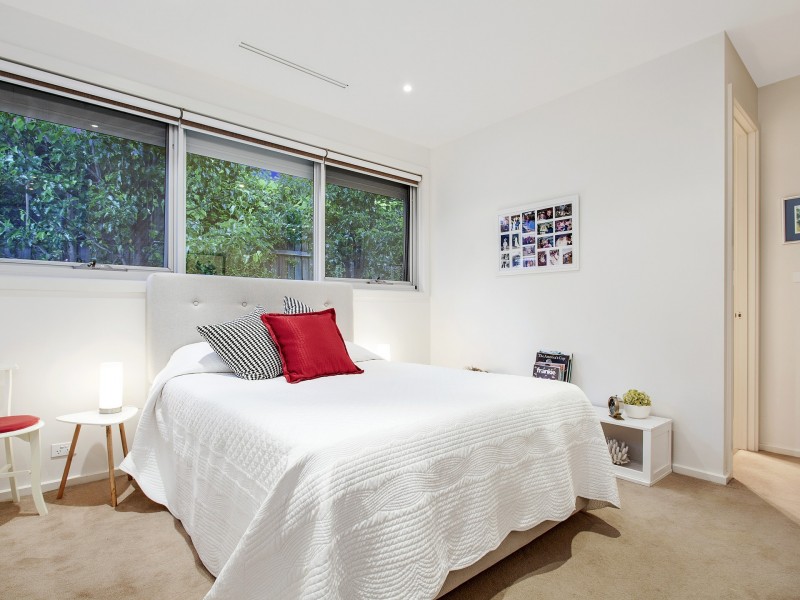 16 Hobart Avenue, Forrest ACT 2603