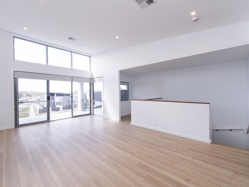 10/16 Sellbach Street, Weston ACT 2611