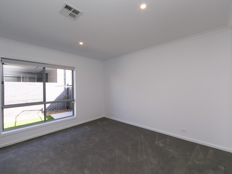 10/16 Sellbach Street, Weston ACT 2611