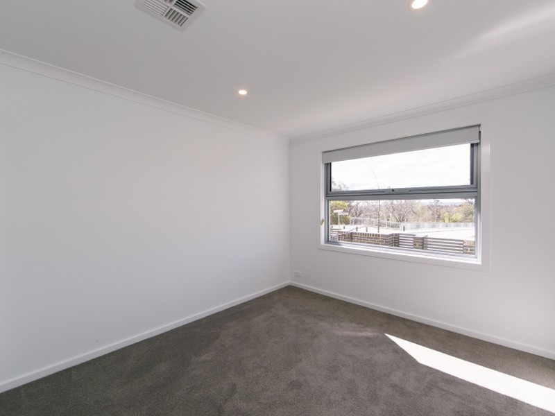 10/16 Sellbach Street, Weston ACT 2611