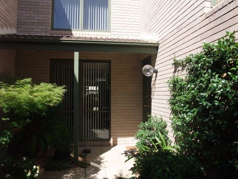 16/28 Black Street, Yarralumla ACT 2600