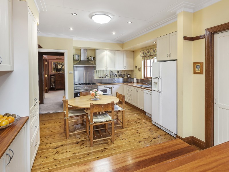 16 Durville Crescent, Griffith ACT 2603