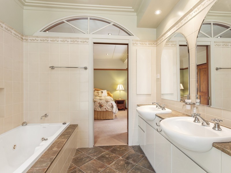 16 Durville Crescent, Griffith ACT 2603