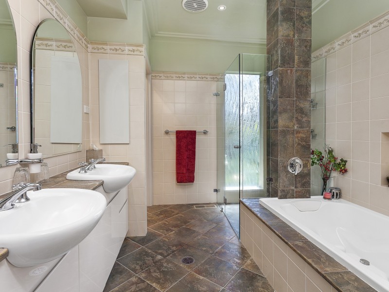 16 Durville Crescent, Griffith ACT 2603