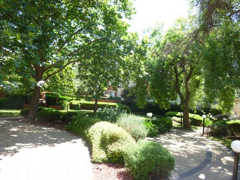 42/7 Empire Circuit, Forrest ACT 2603