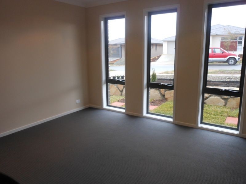 6 Alanvale Street, Harrison ACT 2914