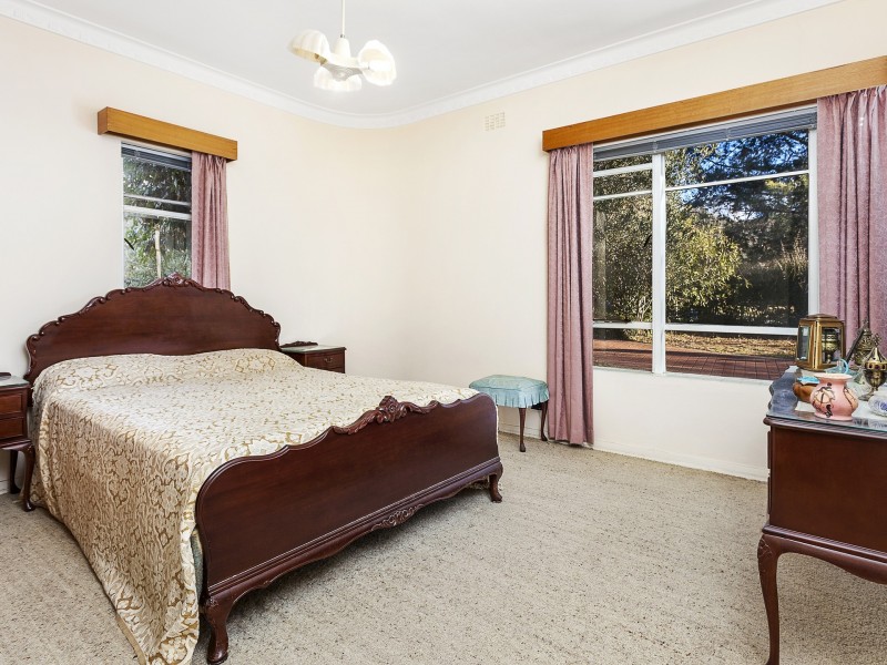 70 Arthur Circle, Forrest ACT 2603