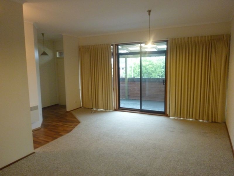 9/75 Rowe Place, Swinger Hill ACT 2606