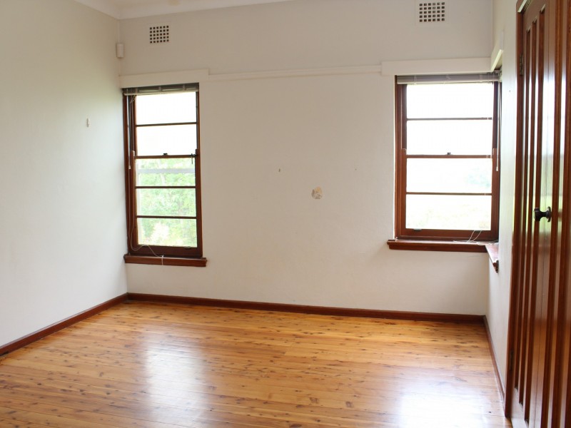 12 McKinlay Street, Narrabundah ACT 2604