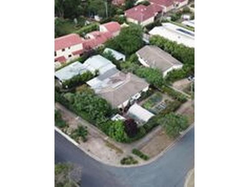 10 Hartog Street, Griffith ACT 2603