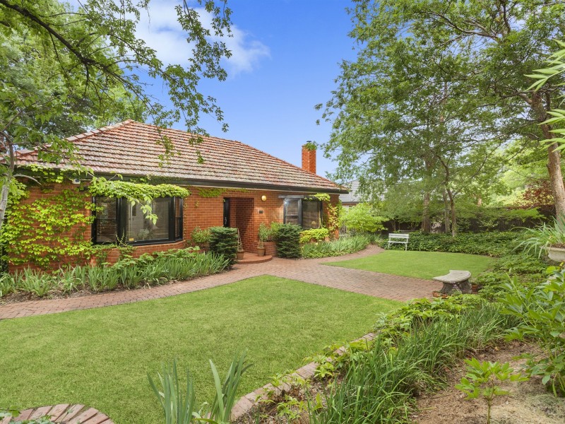 10 Stuart Street, Griffith ACT 2603