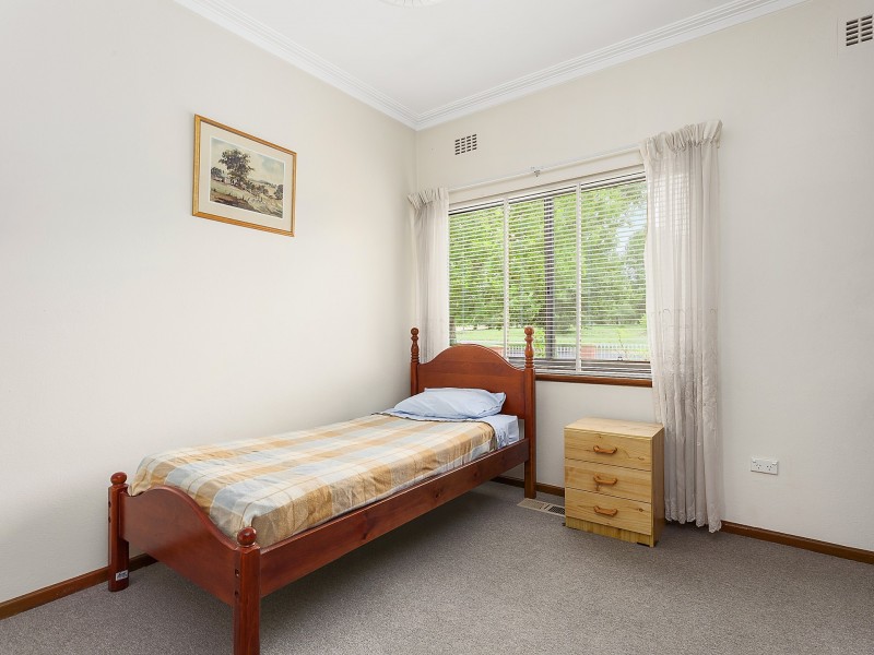 75 Sturt Avenue, Narrabundah ACT 2604