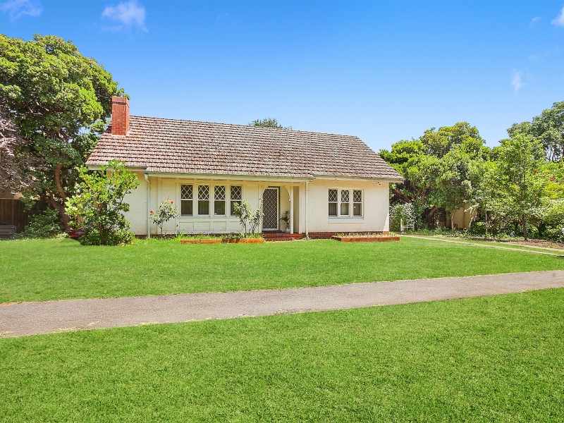 25 Telopea Park, Barton ACT 2600