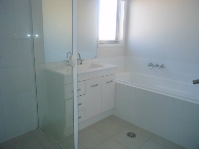 2 Toft Street, Dunlop ACT 2615