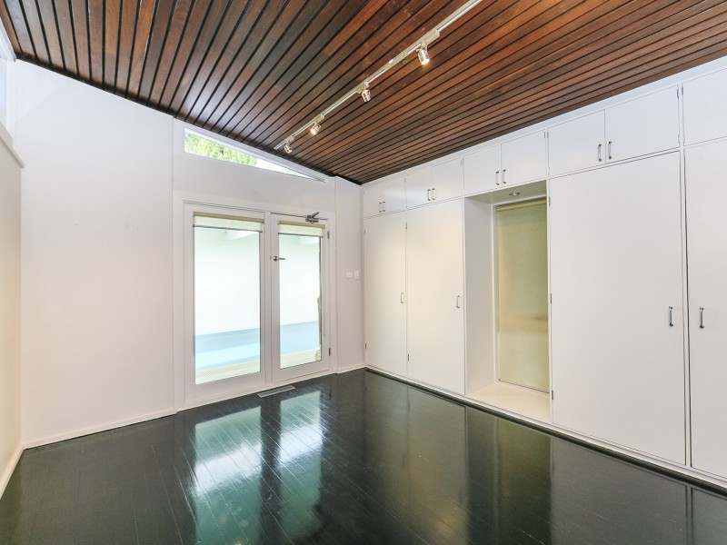 7 Canterbury Crescent, Deakin ACT 2600