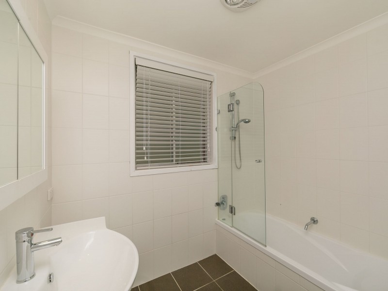 6 Sturgess Place, Weston ACT 2611