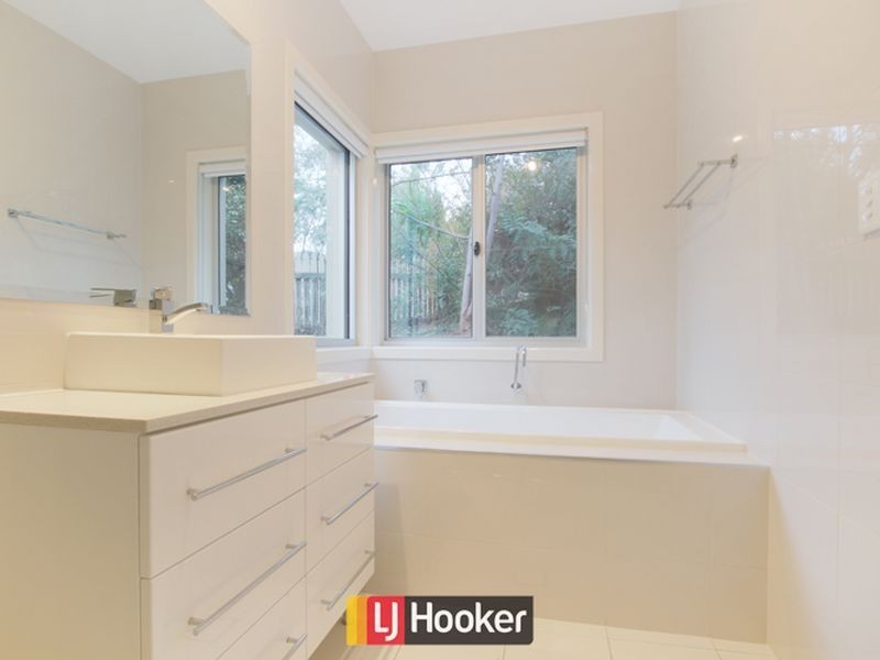 17 Rawson Street, Deakin ACT 2600
