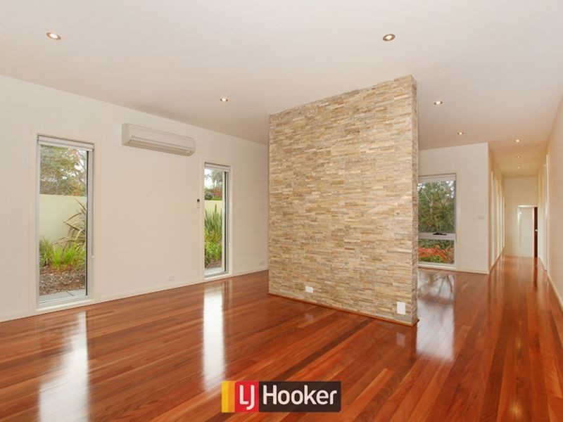 17 Rawson Street, Deakin ACT 2600