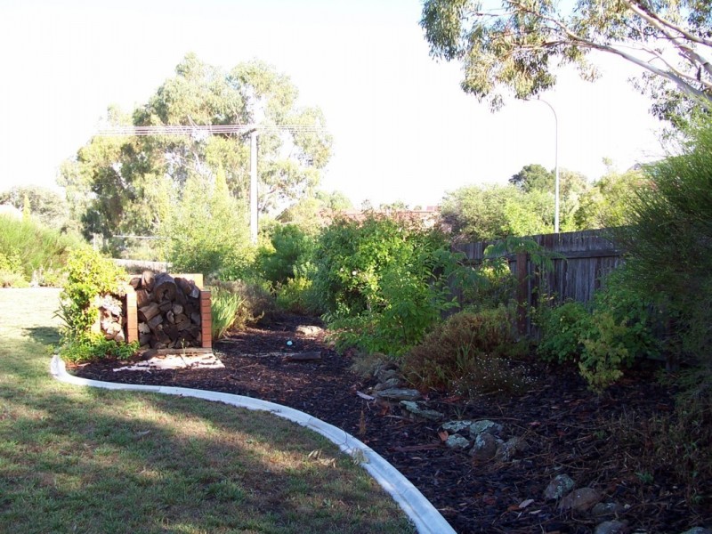 12 Bromby Street, Isaacs ACT 2607