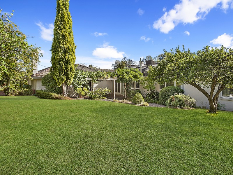 87 Endeavour Street, Red Hill ACT 2603