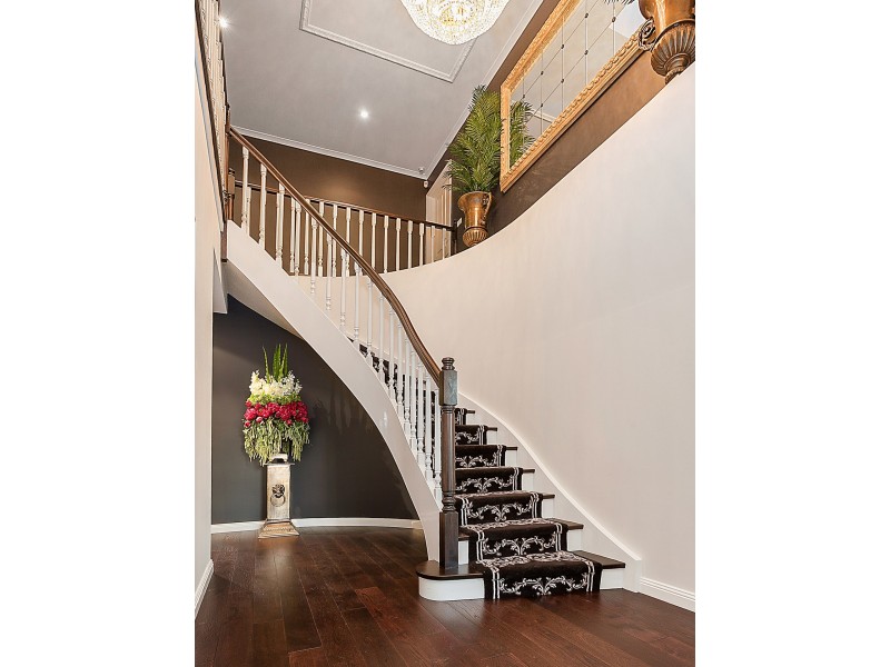 4 Lakeview Gardens, Jerrabomberra NSW 2619