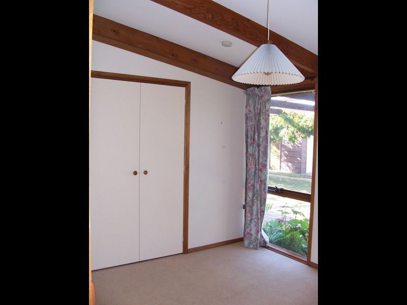 12 Bromby Street, Isaacs ACT 2607