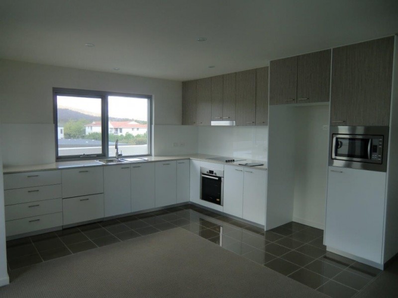 73/10 Ipima Street, Braddon ACT 2612