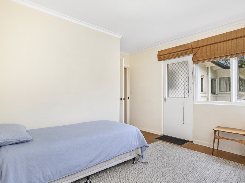 14 Tudor Place, Hughes ACT 2605
