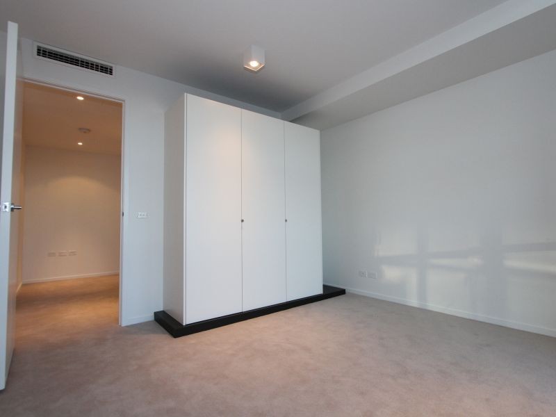 13/27 Eastlake Parade, Kingston ACT 2604