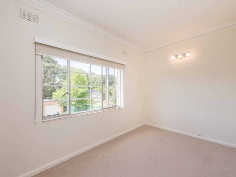 9 Evans Crescent, Griffith ACT 2603