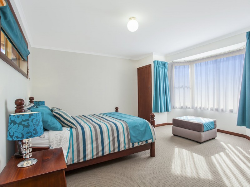 74 Captain Cook Crescent, Griffith ACT 2603
