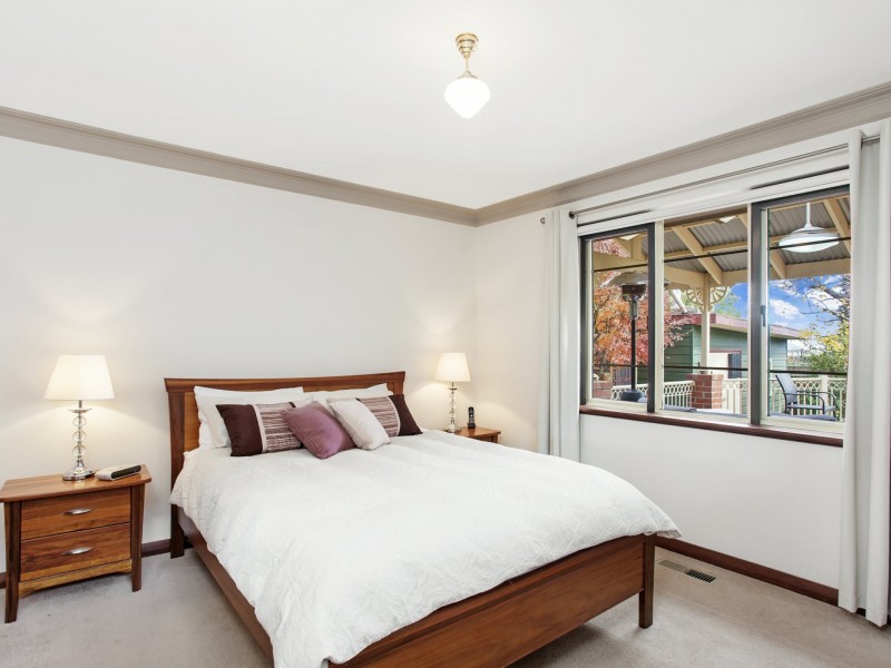 74 Captain Cook Crescent, Griffith ACT 2603