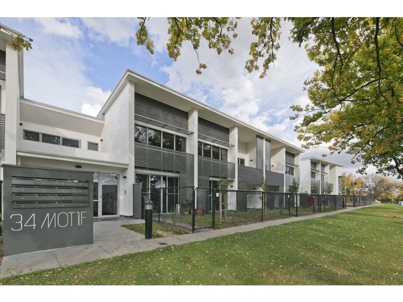 2/34 Dooring Street, Dickson ACT 2602