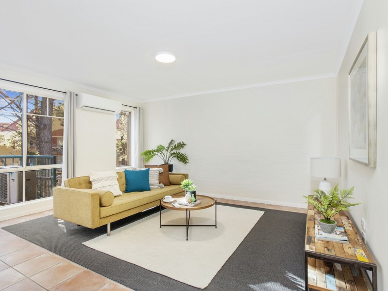 11/10 Tank Street, Phillip ACT 2606