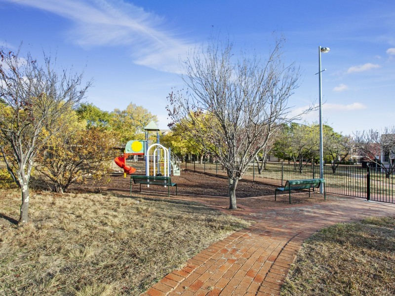 11/10 Tank Street, Phillip ACT 2606