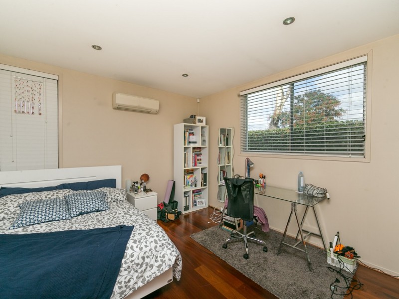 10 Fergusson Crescent, Deakin ACT 2600
