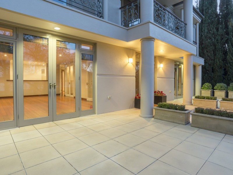 16 Brown Street, Yarralumla ACT 2600